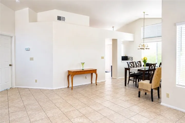 front door entry into the living room/ Dinning room