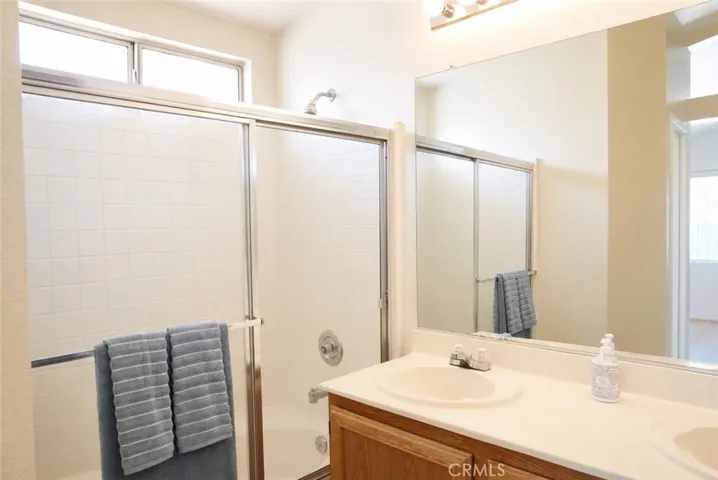 Master  bathroom