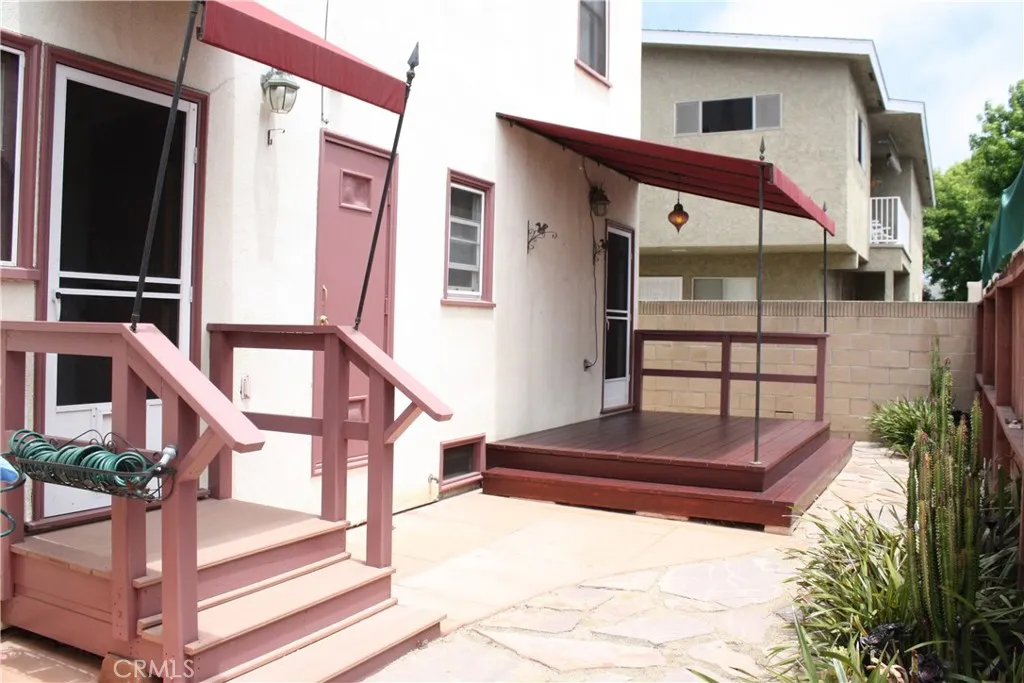 shared back patios