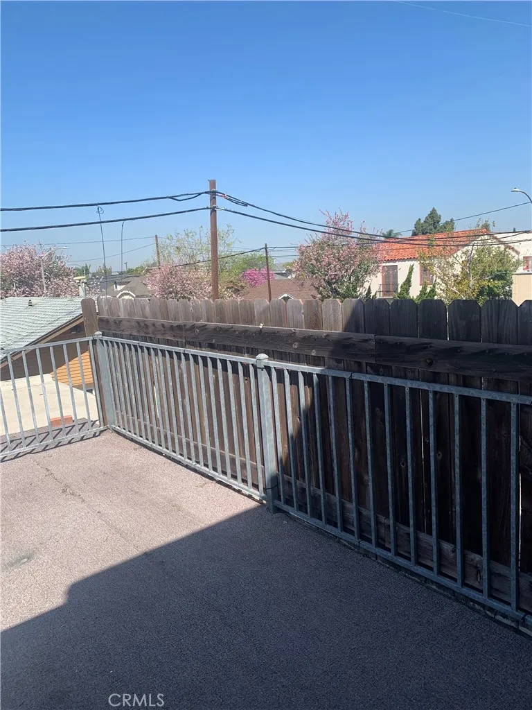 2626 patio deck above garages