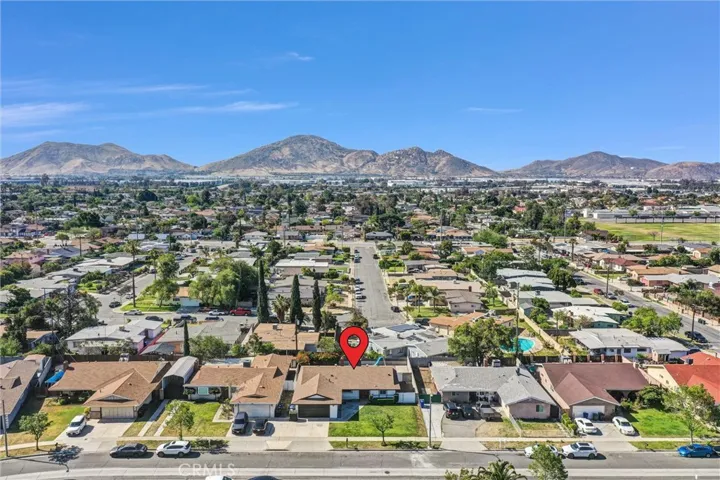 16341 Holly, Fontana, California 92335