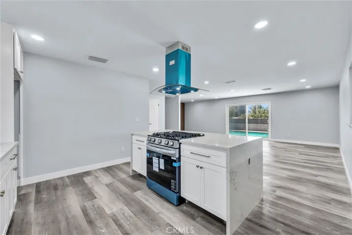16341 Holly, Fontana, California 92335