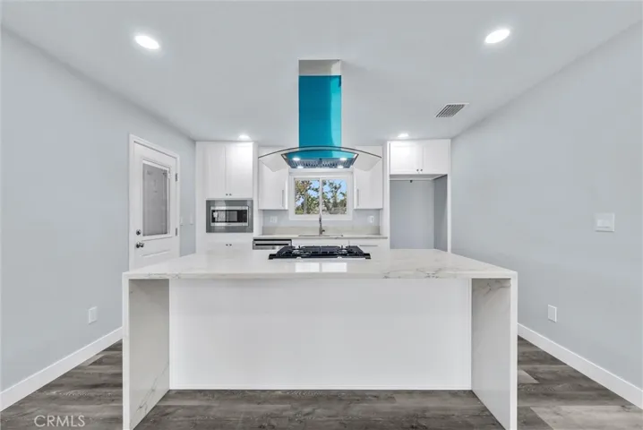 16341 Holly, Fontana, California 92335