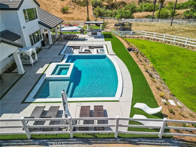 39580 Avenida Arizona, Temecula, California 92591