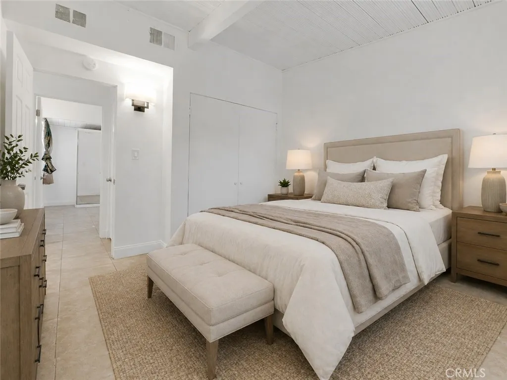 VIRTUAL STAGING