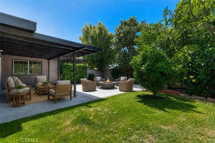 VIRTUAL STAGING