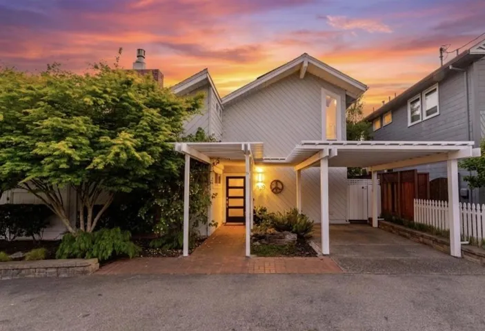 129 Santa Cruz Avenue, Aptos, California 95003