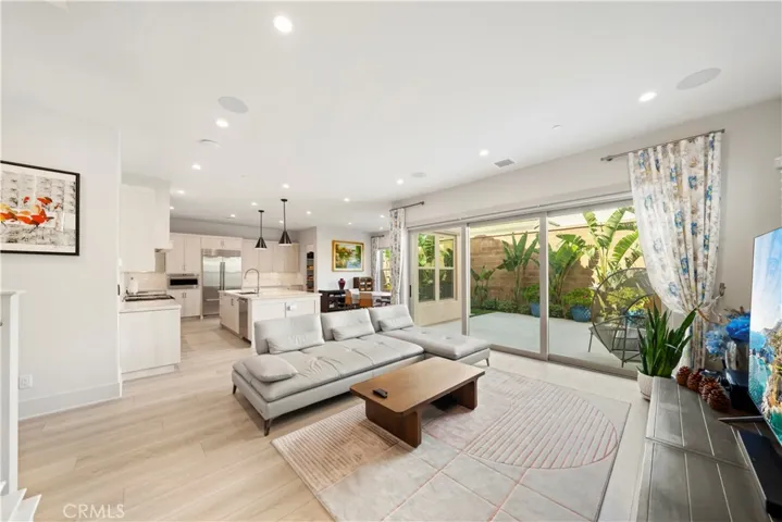 317 Brimwood, Irvine, California 92618