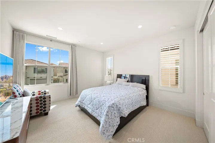 317 Brimwood, Irvine, California 92618