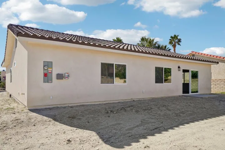 35-web-or-mls-Spyglass Ave-S3101-035