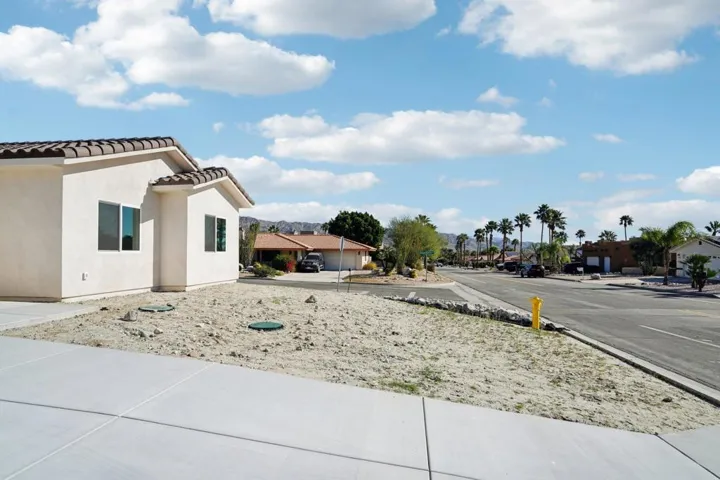 3-web-or-mls-Spyglass Ave-S3101-003