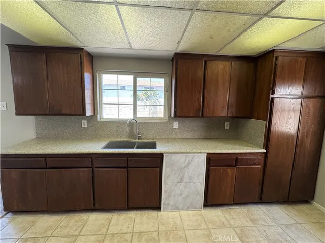 4037 S Ellesford, West Covina, California 91792