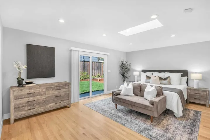 2204 Roosevelt Avenue, Redwood City, California 94061