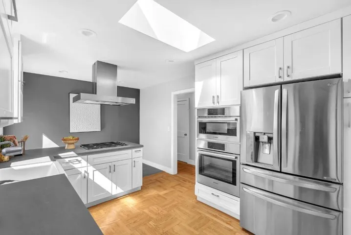 2204 Roosevelt Avenue, Redwood City, California 94061