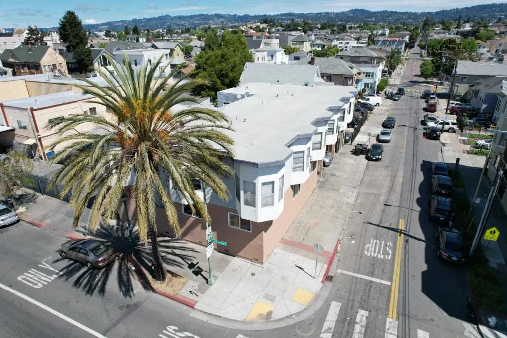 848 International Blvd