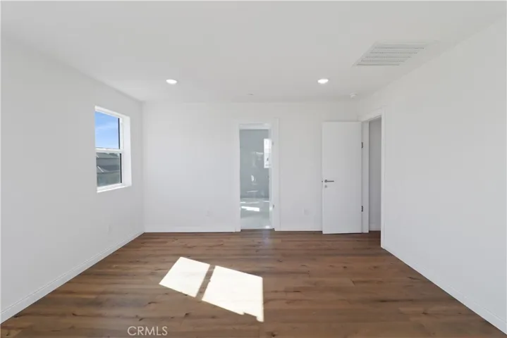 Main House Primary Bedroom