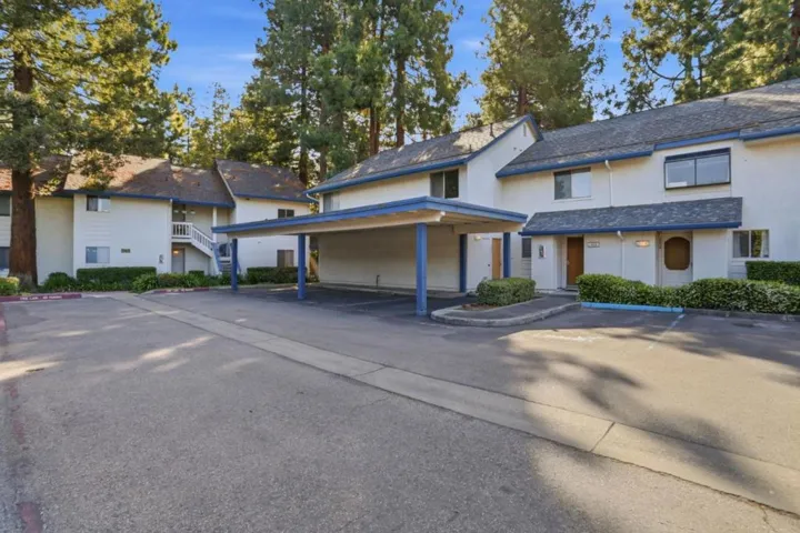 1028 Summermist Court, San Jose, California 95122
