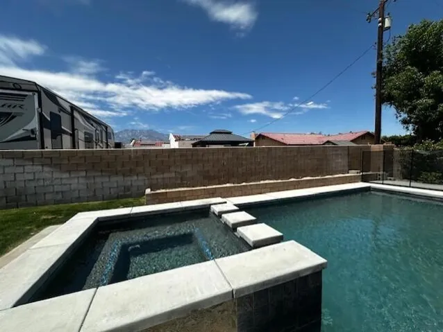 JACUZZI