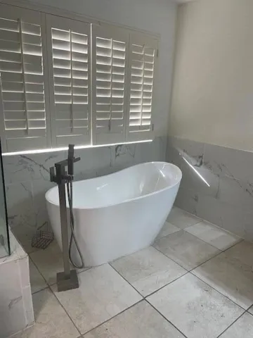 31675 VICTOR BATHROOM