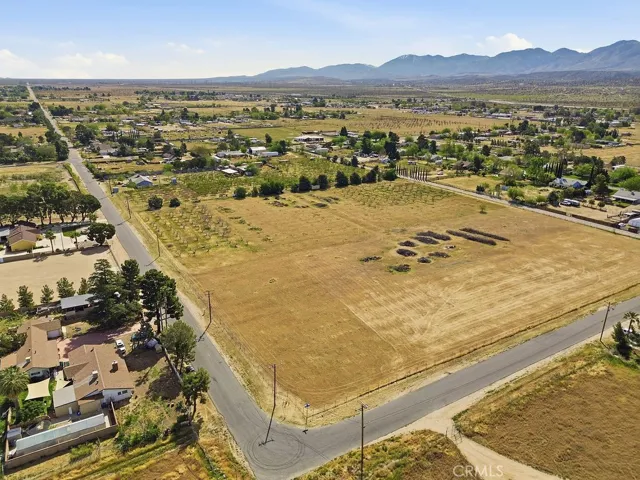 7624 E Avenue U, Littlerock, California 93543