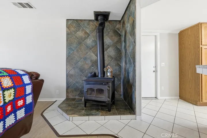 7624 E Avenue U, Littlerock, California 93543