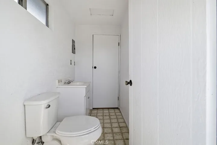 7624 E Avenue U, Littlerock, California 93543
