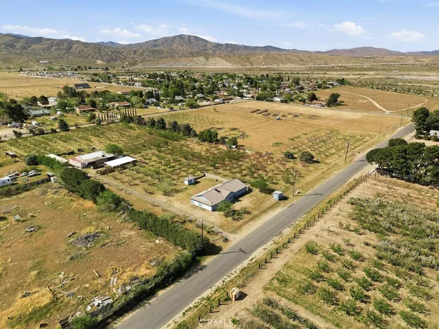 7624 E Avenue U, Littlerock, California 93543