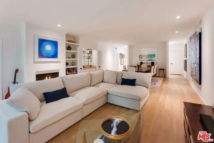 1520 Camden Avenue 105, Los Angeles, California 90025
