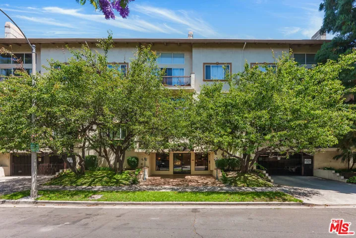 1520 Camden Avenue 105, Los Angeles, California 90025