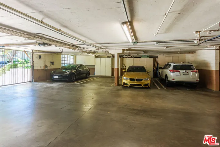 1520 Camden Avenue 105, Los Angeles, California 90025