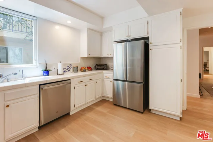 1520 Camden Avenue 105, Los Angeles, California 90025