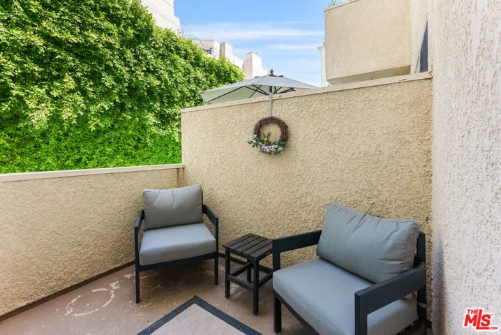1520 Camden Avenue 105, Los Angeles, California 90025