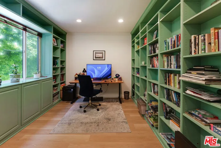 1520 Camden Avenue 105, Los Angeles, California 90025