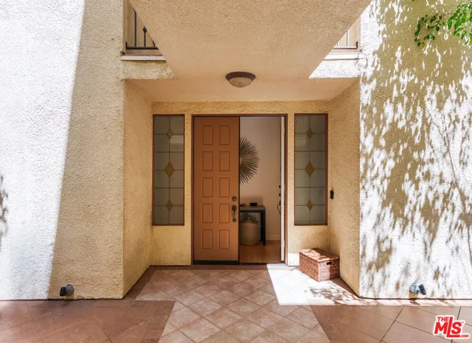 1520 Camden Avenue 105, Los Angeles, California 90025