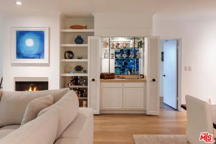 1520 Camden Avenue 105, Los Angeles, California 90025