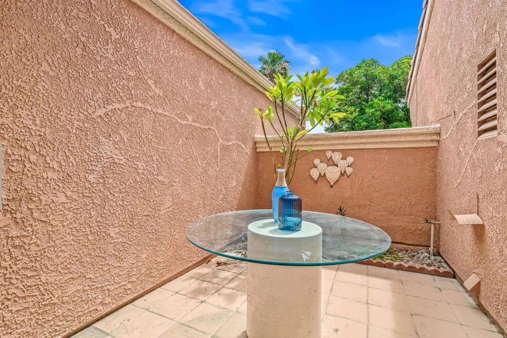 Private courtyard