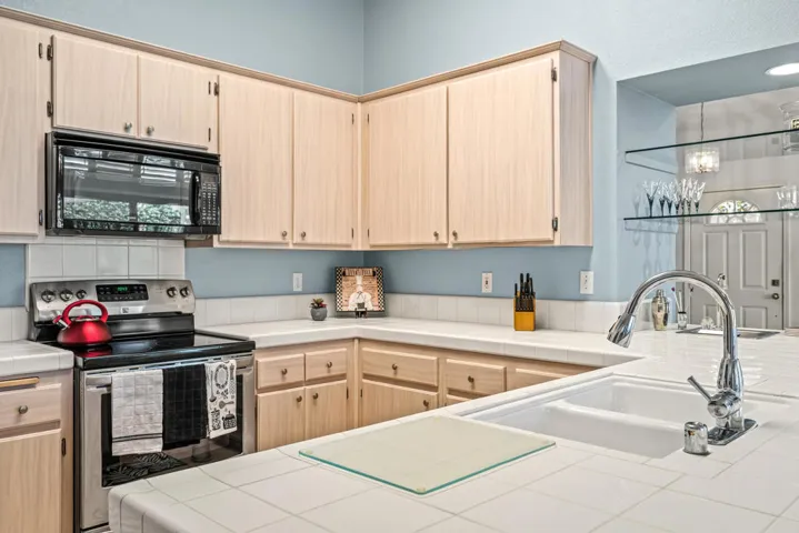 Kitchen 3