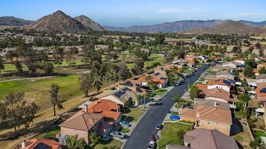 219 Caldera Lane, Hemet, California 92545