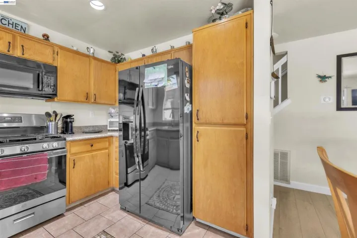 5059 Glenhollow Way, Antioch, California 94531