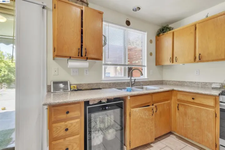 5059 Glenhollow Way, Antioch, California 94531