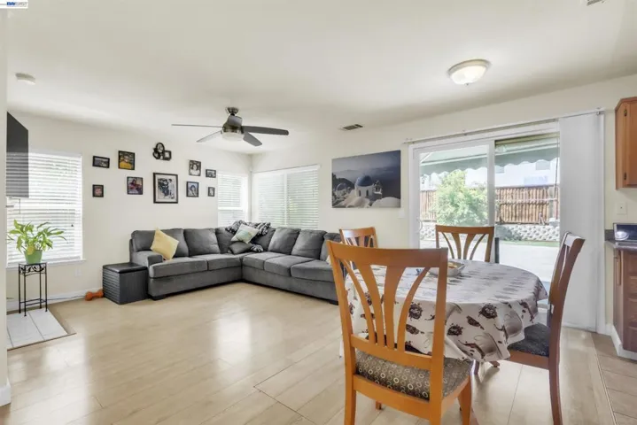 5059 Glenhollow Way, Antioch, California 94531