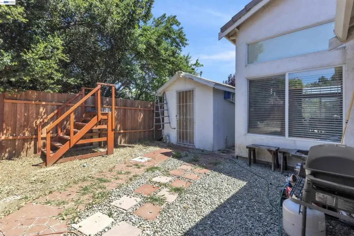 5059 Glenhollow Way, Antioch, California 94531