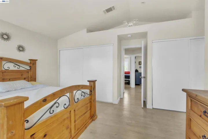 5059 Glenhollow Way, Antioch, California 94531