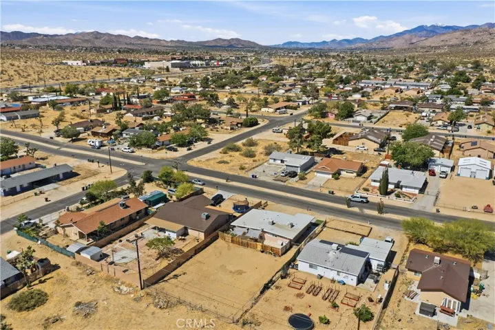 6327 Linda Lee Drive, Yucca Valley, California 92284