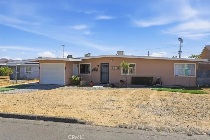 6327 Linda Lee Drive, Yucca Valley, California 92284