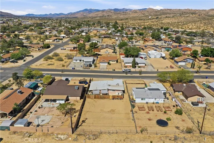6327 Linda Lee Drive, Yucca Valley, California 92284