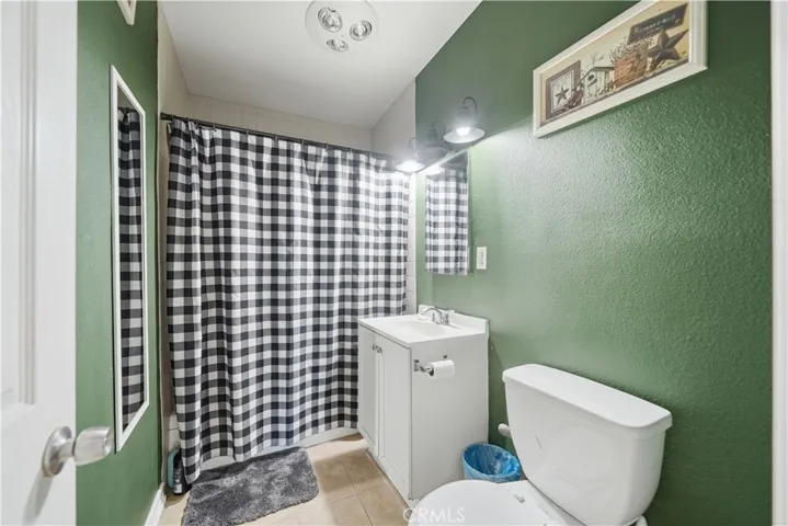 6327 Linda Lee Drive, Yucca Valley, California 92284