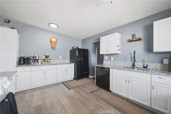 6327 Linda Lee Drive, Yucca Valley, California 92284