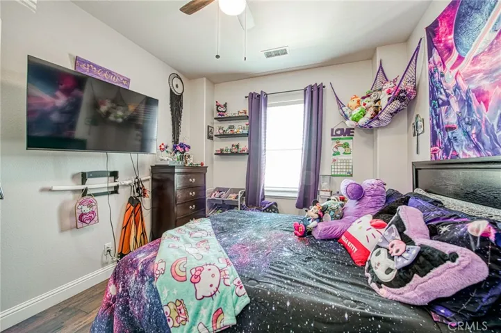 upstairs bedroom 2