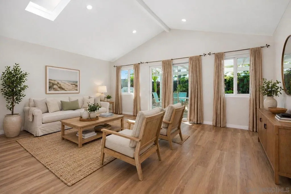 https://zimg.paragon.ice.com/ParagonImages/Property/PA/SDMLS/-522818/13/533/400/25458c14764f9ec738159658bb642ed3/3/8e76c09e761eb36fc675787e6039b2d8/-522818-0a53d42d-cd96-453b-8db2-d8d93d1f3fb9.JPG